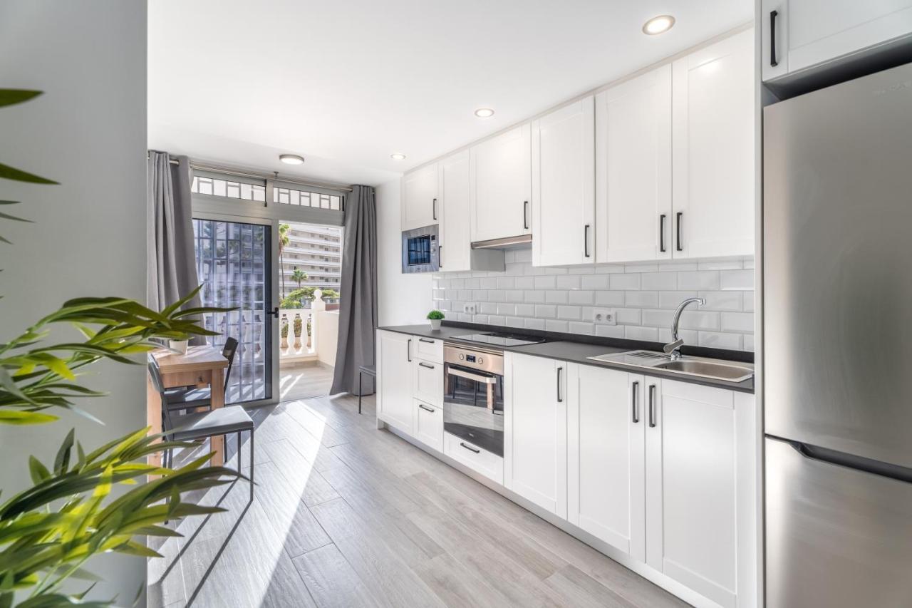 Las Rosas Sunset Apartment Арона Экстерьер фото