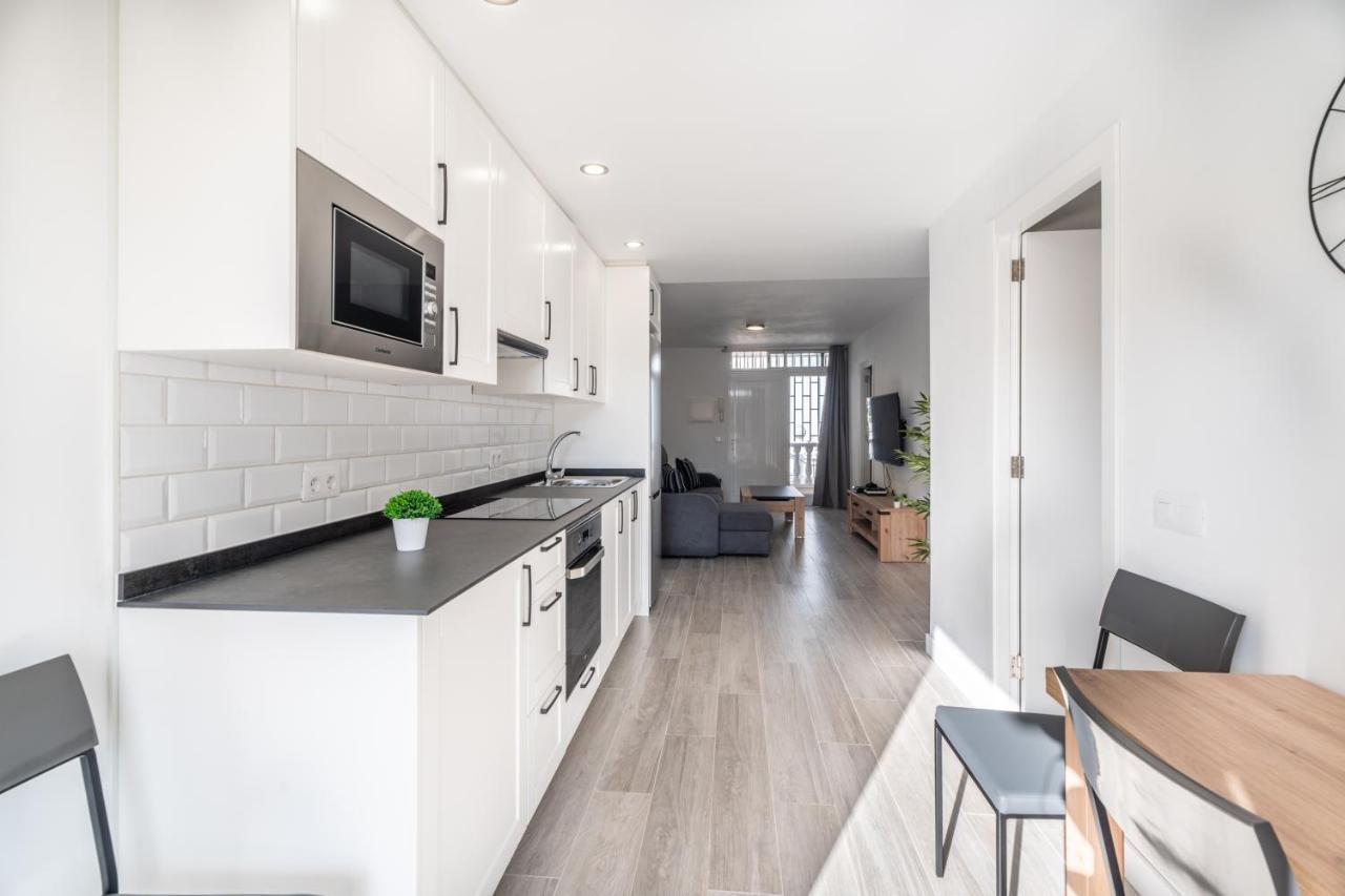 Las Rosas Sunset Apartment Арона Экстерьер фото